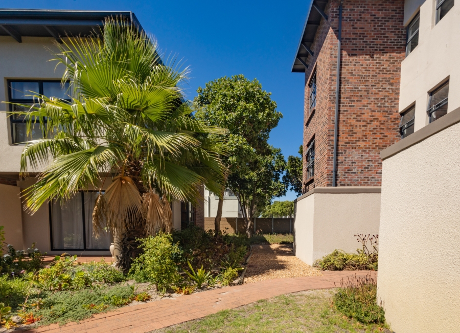 2 Bedroom Property for Sale in Royal Ascot Western Cape